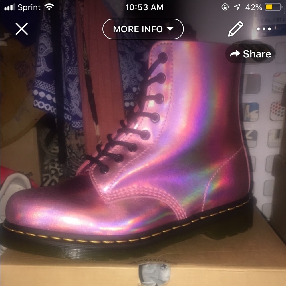 D Martin boots